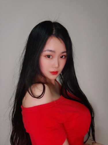 小姐姐b紧水多 叫声淫荡 粉鲍嫩逼水多 让人夜不能寐